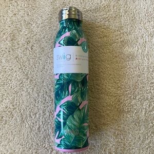 Swig Life Water Bottle - Pink with Green Leaves